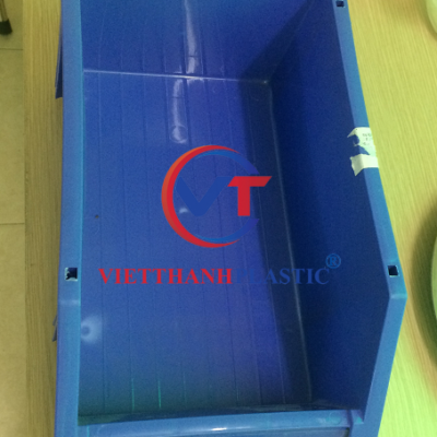 KỆ DỤNG CỤ LỚN NHỰA VIỆT THÀNH – GIẢI PHÁP LƯU TRỮ THÔNG MINH CHO NHÀ MÁY, KHO XƯỞNG