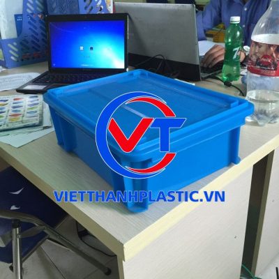 Thùng nhựa B7 có nắp – Giải pháp lưu trữ gọn gàng, bền chắc cho mọi không gian